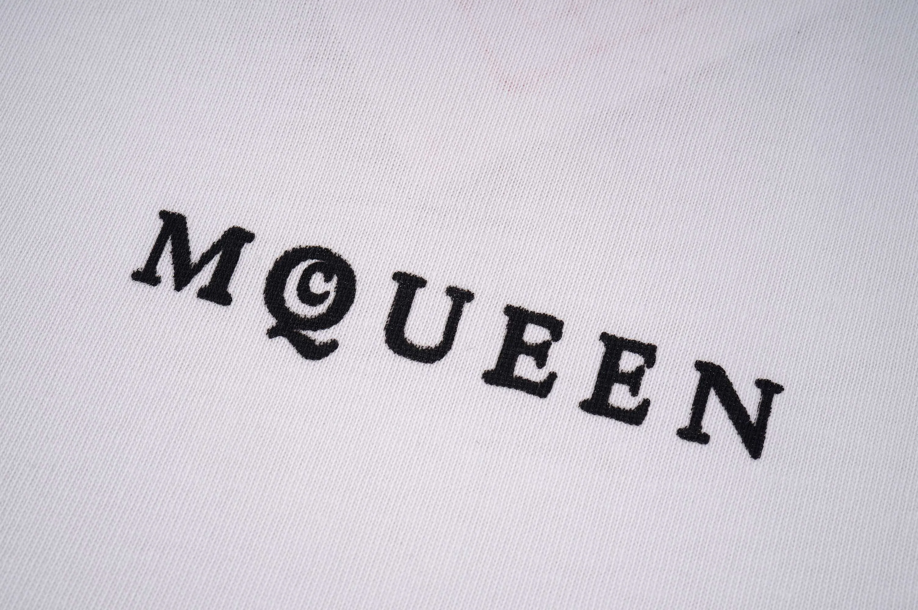 G #Alexander Mcqueen* 2025 New Arrival T ， ， ， 。 ， ， ， 。 ： 、 ， S_XXXL ， 61